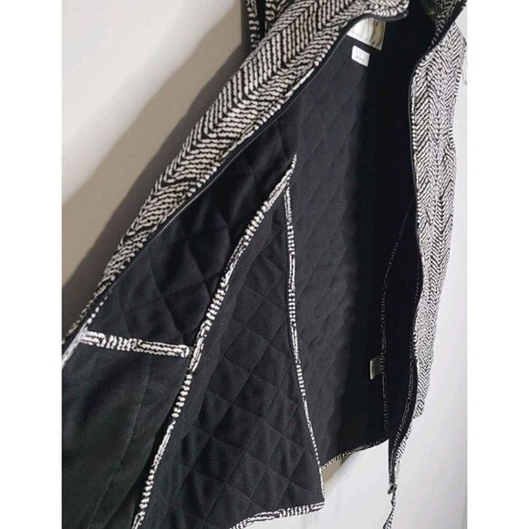 Van Heusen Womens Black White Zig Zag Pattern Full Zip Vest w/Pockets Sz Small - Picture 4 of 4